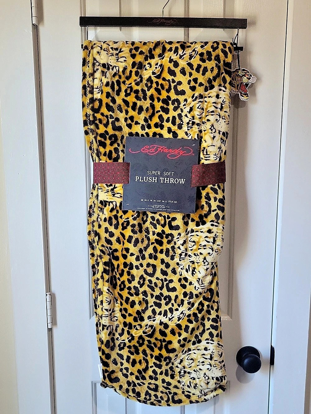 Ed Hardy Super Soft Plush Throw Leopard Plush Throw Yellow NWT